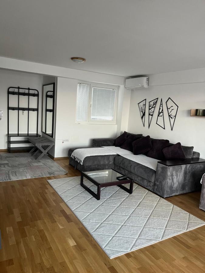 Amazing View-Centrally Located-Brand New Σκόπια Εξωτερικό φωτογραφία